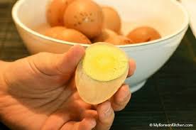 Sebutir telur rebus yang berukuran besar hanya mengandung 78 kalori, serta mengandung vitamin a dan vitamin b kompleks. Rebus Telur Untuk Diet Dengan Cara Berikut Ini Turunkan Berat Badan Dalam 14 Hari Semua Halaman Cewekbanget