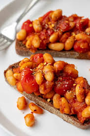 One thing i've noticed whenever i look for speedy breakfast ideas is that i always wind up with a lot of toast recipes on my hands. Healthy Bbq Baked Beans On Toast Recipe I Georgie Eats