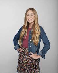 Amber Andi Mack Disney Wiki Fandom Powered By Wikia Andi Mack Mack Emily Scott