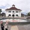 Harga tiket masuk fun park waterboom sangat terjangkau. 1
