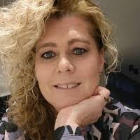 Cindy Grauer's Instagram, Twitter & Facebook