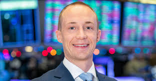 Raymond James to Make First Foray Into ETFs in 2025