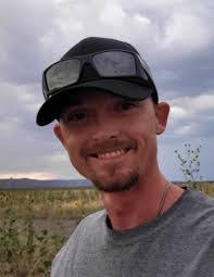 Aaron Ketner's Instagram, Twitter & Facebook