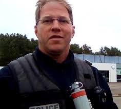 Calais : le Harcèlement policier des bénévoles