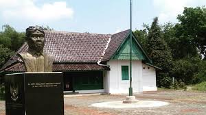 Hasil gambar untuk museum dr. radjiman wediodiningrat