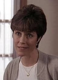 I ask AI to give 90210 characters cindy walsh and joe bradlee haircut for  fun 😂💖😱 I think I now will be traumatize : r/BeverlyHills90210