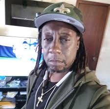 Can I change the dashboard color to red?