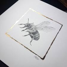 Pin By Cherish Hockenberry On Art Ideas Gold Drawing Bee Drawing Bee Art