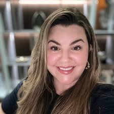 Who can help sell a house in Saint Louis at a 2% commission?