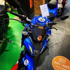 Wir stehen ihnen mit rat und tat zur verfügung, ob bei ihrem fahrzeug oder auf der suche nach einer neuen suzuki. Bcyz1dz9mtkzvm