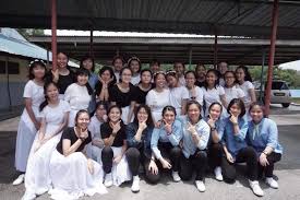 Sekolah menengah canossian convent bermula pada bulan januari 1954 dan kumpulan pertama calon peperiksaan senior cambridge mengambil peperiksaan itu pada bulan disember 1958. Interact Club Of Smk Canossian Convent Home Facebook
