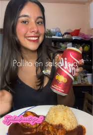 Pollito Con Mejillas Rojas