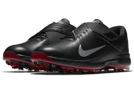 In developing the new shoes tiger asked nike if it could come up with something more like the athletic training shoes he uses off the golf course, the nike free run line. Best Nike Golf Shoes Review Top 5 Shoes To Buy Golf Practice Guides