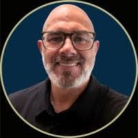 Adam Cessna's Instagram, Twitter & Facebook