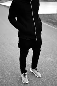 Black And Grey Dress For Men All Black And Grey Nikes Famous Outfits Mens Street Style Mens Outfits