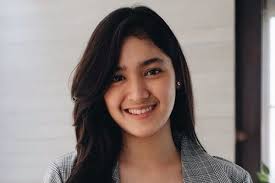 Pasto kisah kasih di sekolah. Transformasi Cut Syifa Artis Cilik Imut Yang Kini Jadi Idola Remaja