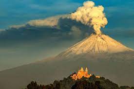 Puebla Y Cholula Iglesias Y Piramides Gigantes Popocatepetl Volcano Mexico Volcano Popocatepetl