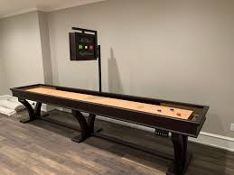 16 Foot Veneto Maple Shuffleboard Table In 2020 Shuffleboard Table Veneto Shuffleboard