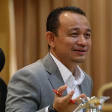 Baca buku travelog dr @maszlee ke beirut tahun 2004. Maszlee Malik