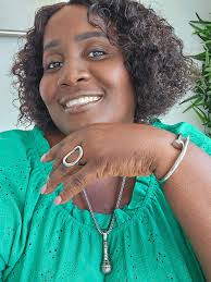 Rocking jewelry from my @dmg_brand go Www.donnagowe.co to purchase we ship  internationally 🇺🇸🇺🇸