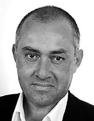 Sparifé í bönkum ber neikvæða vexti