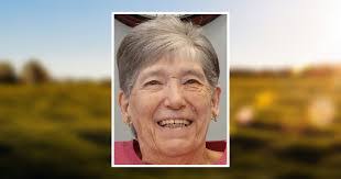 Helen Quillen's Instagram, Twitter & Facebook