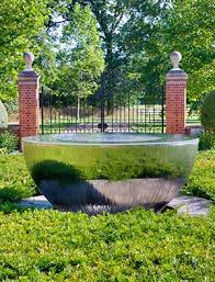A water feature, however small, lends a garden an added dimension, making it a place of relaxation and contemplation, and this is only one reason why water is an increasingly common element to be found in gardens. Garden Water Features Uk Stainless Steel Water Walls Water Fountains David Harber