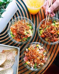 How To Make The Perfect Poke Bowl In 6 Steps Food Trends Food Poke Bowl