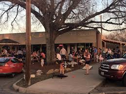 27 Kid Friendly Austin Restaurants That Aren T Boring Kid Friendly Restaurants Austin Restaurant Kid Friendly