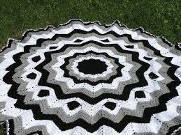 Black And White Chevron Crochet Blanket Black White Gray Ripple Crochet Afghan Afghan Crochet Patterns Crochet Stars