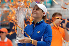 Ash barty wins her way through to the final of the wta elite trophy. Ash Barty Holds The Miami Open Trophy Abc News Australian Broadcasting Corporation