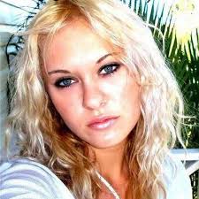 Emma Curry (@EmmaArevalo88)