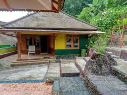 Tempat wisata di sentul menjadi salah satudestinasi populer bagi para wisatawan yang berkunjung ke bogor. Hotels Unterkunfte Kabandungan Viamichelin Hotel