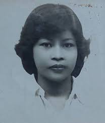 It's just ME, MYSELF and I. My photos from my late teens. #throwback  #collegedays #memories #oldphotos #wheniwasyoung #everyoneシ゚