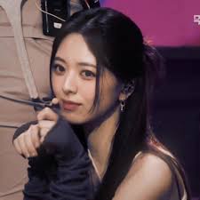 happy birthday yuna! i love u so much #yuna #yunaitzy #itzy #hyunhw #k...