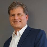 Vince Hunt's Instagram, Twitter & Facebook