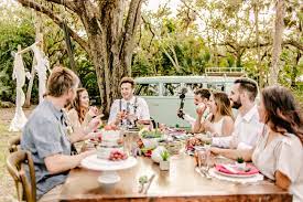 Rehearsal dinners tend to be one of the last things that my clients worry about. Rehearsal Dinner At Home How To Plan A Rehearsal Dinner At Your