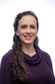 Laura Maddox's Instagram, Twitter & Facebook