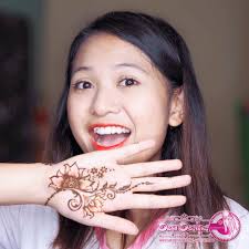 Henna tangan pengantin yang simple, cantik, putih dan elegan. My Artventurous Life Thank You So Much My Dear Sitijamumall For Having