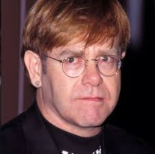 Elton John: Michael Jackson era "una persona perturbadora"