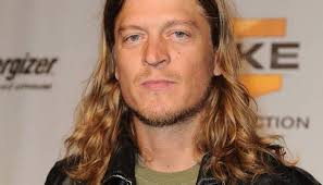 BAND QUITS? Wes Scantlin abandoned