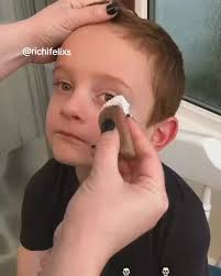 #DiaDeMuertos #skullmakeup #skulls #skull #facemask #face  #paintfaceforhalloween #paintface #paintfaces #facepaintersoftiktok  #caraspintadas #pinturaparaniños #pinturapararostro