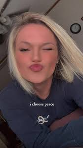 Heather Coronado's Instagram, Twitter & Facebook