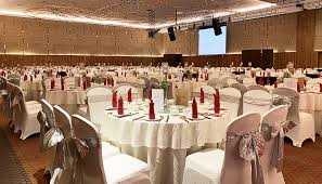 The facility deck will have a variety of facilities, such as a yoga lawn, swimming pool, playground, gymnasium, jacuzzi, tennis court, spiral skyway, oval pavilion, barbecue pit, par course and function hall. Facilities Setia City Convention Centre S P Setia