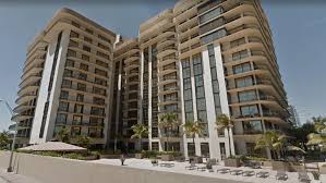 Surfside mayor charles burkett confirmed that at least one person had died. Bhdmmdfvt0mpem