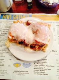Ann sather cinnamon roll recipe. Standard Issue Cinnamon Rolls Picture Of Ann Sathers Restaurant Chicago Tripadvisor