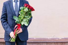 ロマンチストな男性の意味と特徴５つ！付き合う相手にするなら注意すべきこと