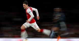 Talking tactics playing ozil can make arsenal feel at home. 7p0plstmuejw7m