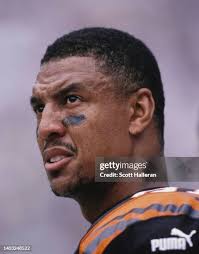 49 Cincinnati Bengals Carl Pickens Photos & High Res Pictures