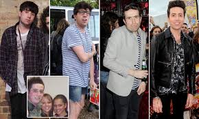 As of 2018, grimshaw is an ambassador for the albert kennedy trust, also known as akt, a charity helping homeless lgbt youth. X Factor S Nick Grimshaw And How He Counts Kate Moss Among His Friends Daily Mail Online